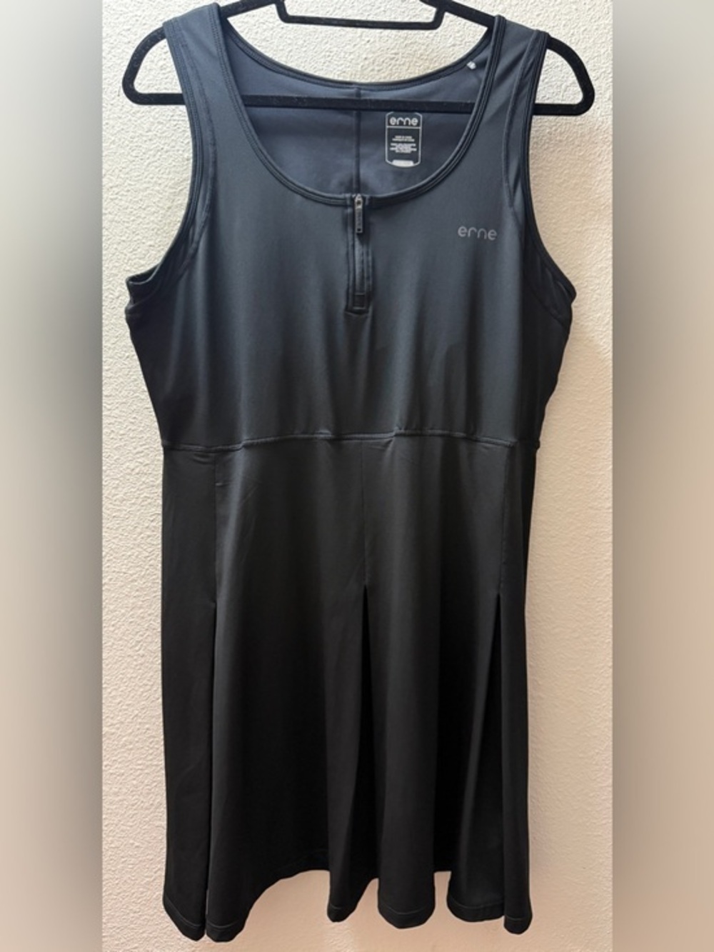Erne Women's Pickleball Dress XL Black Activewear Tennis Golf Pleated Zip Front